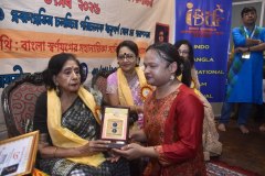 photo_6172257923414213926_y