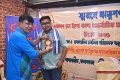 photo_6172257923414213971_y